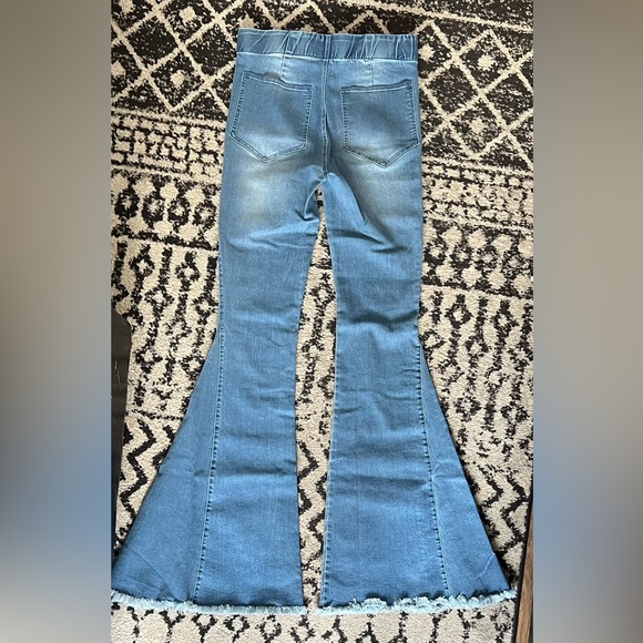 Bell bottom hippie jeans - Picture 3 of 8